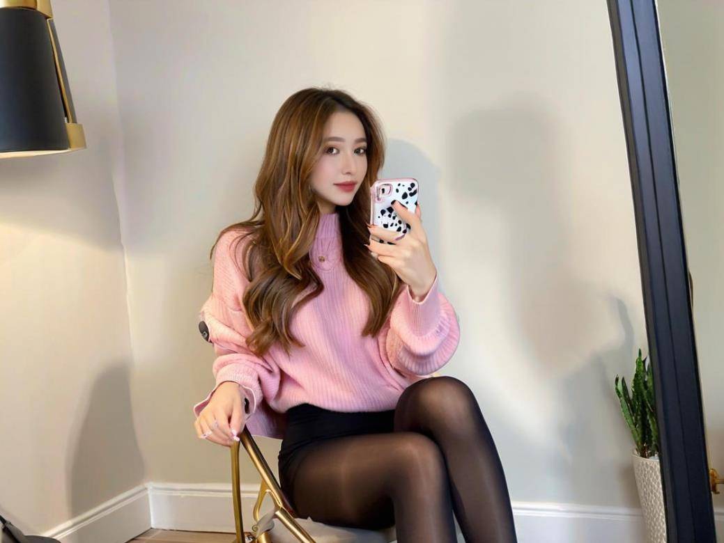 充满女人味甜美个性的搭配让人心动九游会J9入口尖头防水台高跟鞋(图2)