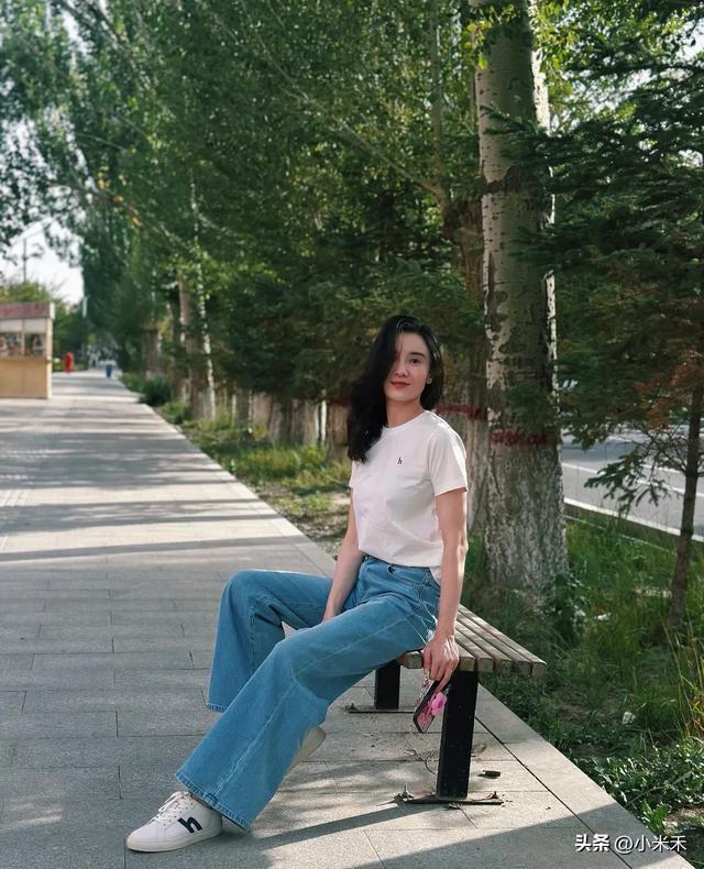 这组日常随拍松弛感满满！J9真人游戏第一品牌宋佳(图4)